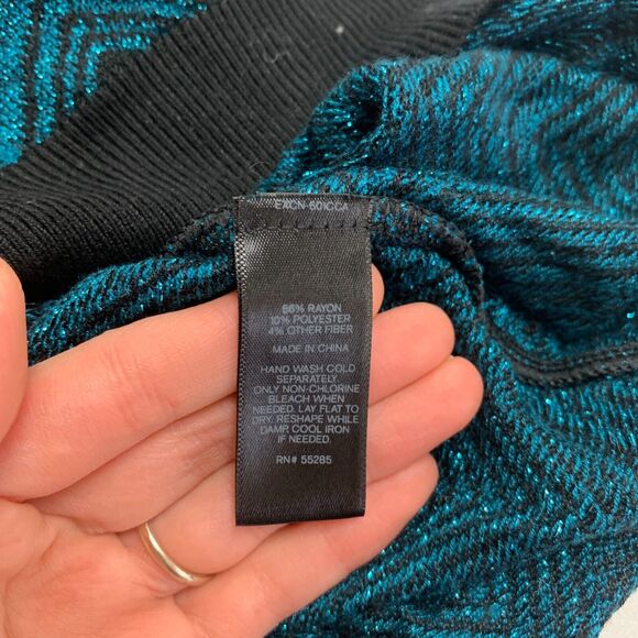 Express Sweater Women L Blue Black Chevron Knit Boat Neck Dolman Sleeve Pullover - Picture 9 of 12